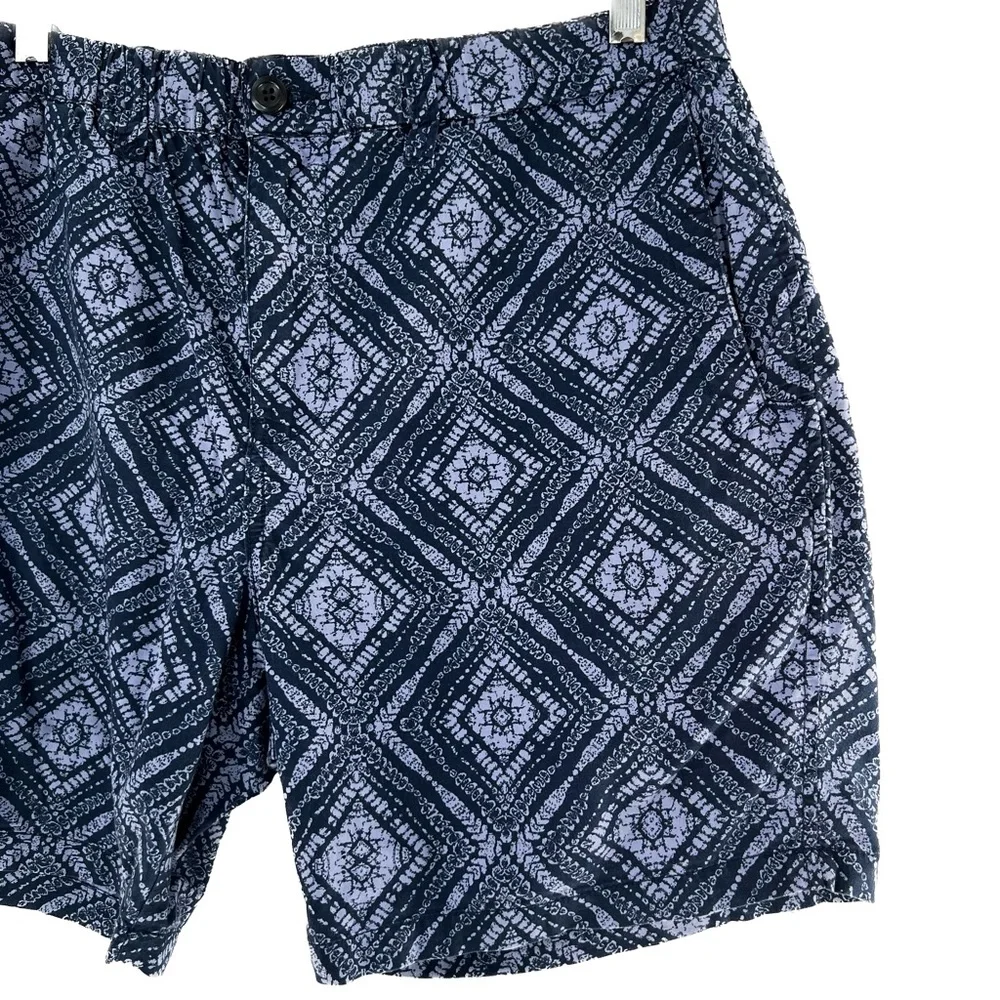 Lucky Brand Navy Printed Diamond Pattern Flat Front Shorts Men's Size 33 Waist